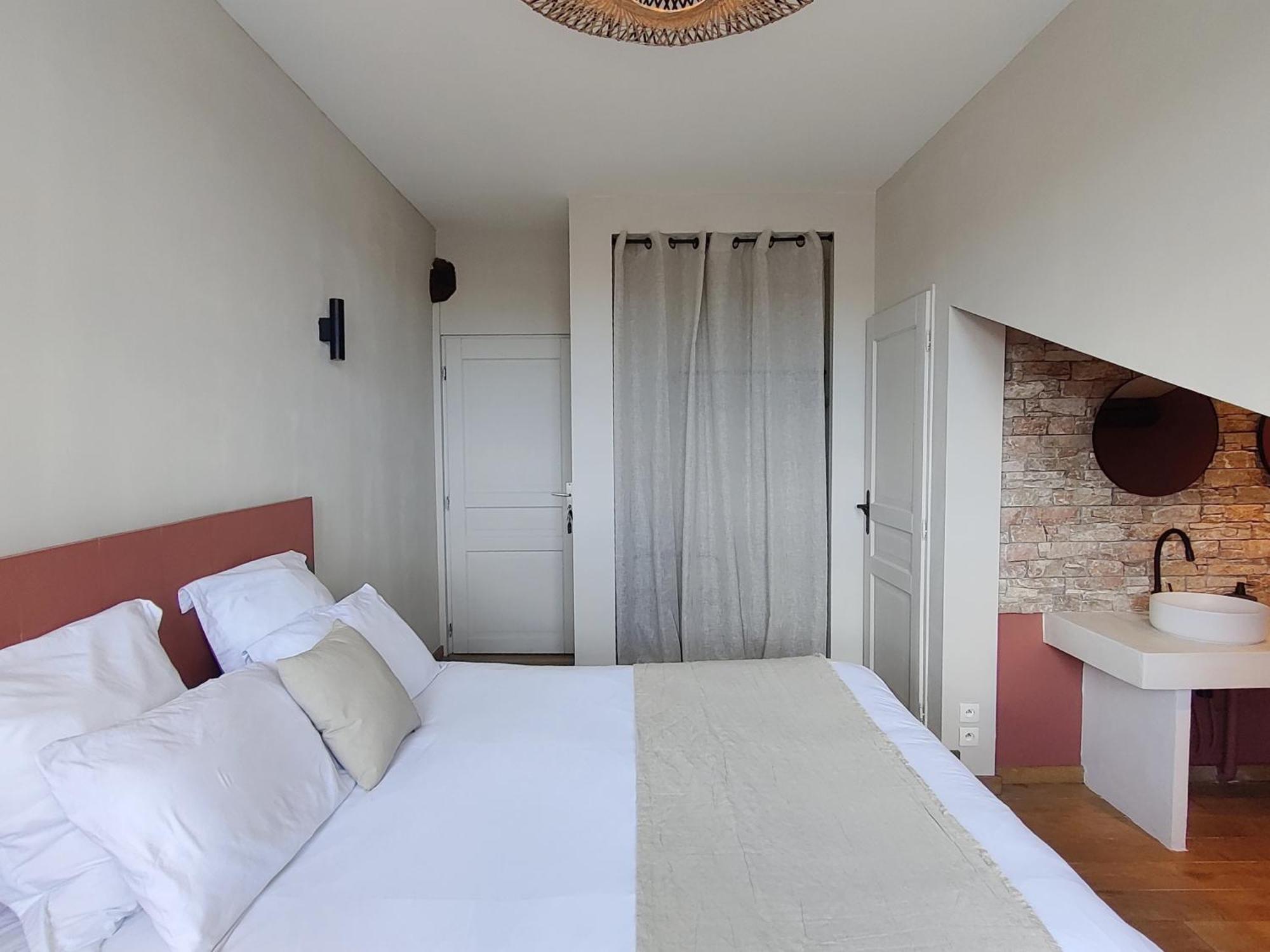 Chambres D'Hotes - Bed And Breakfast Les Palmiers Mèze Kamer foto