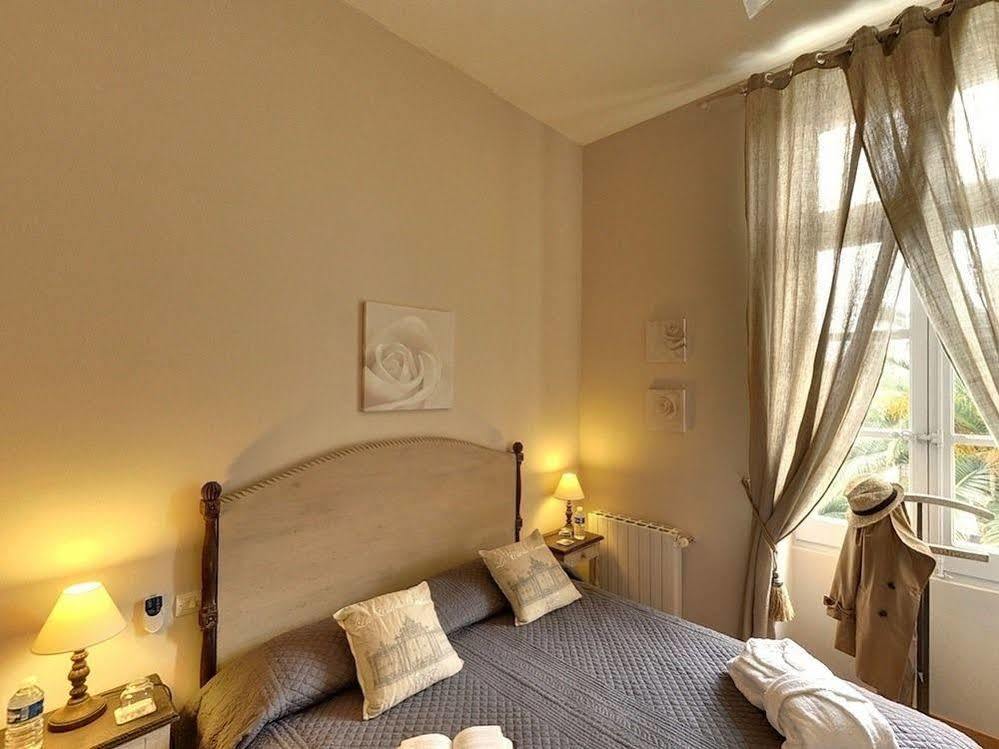 Chambres D'Hotes - Bed And Breakfast Les Palmiers Mèze Buitenkant foto