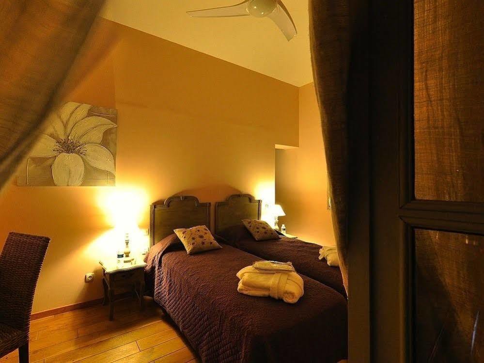 Chambres D'Hotes - Bed And Breakfast Les Palmiers Mèze Buitenkant foto